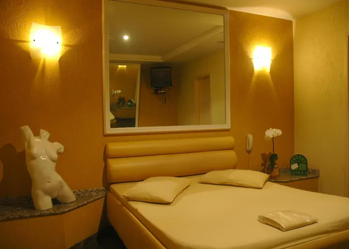 Ville Motel (Adults Only)