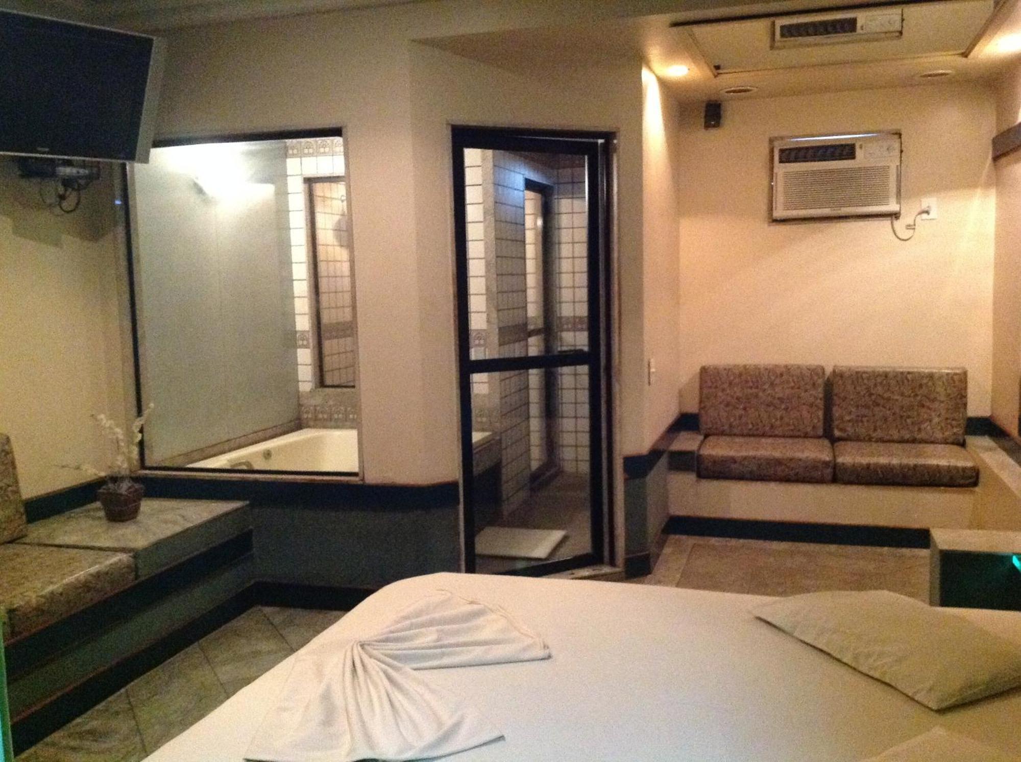 (adults Only) Hotel del amor